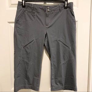 ATHLETA Gray Hiking Cargo Capri Pants Size 12